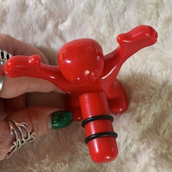 Happy Red Fellow Plastic Wine Bottle Stopper Cork - Picture 6 of 7